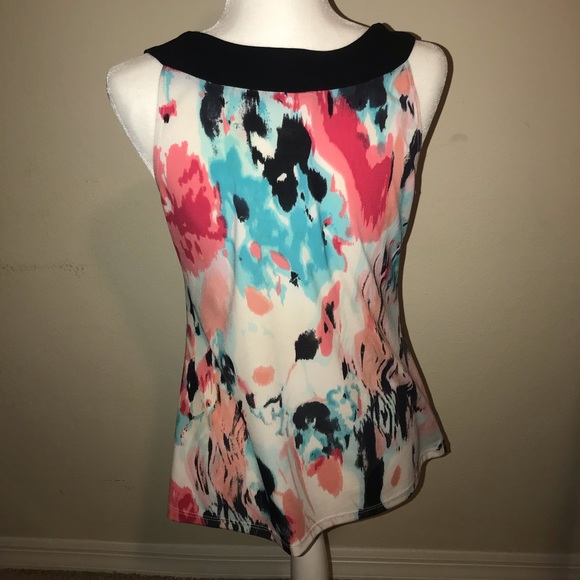 Wrapper Blouse - Picture 2 of 3